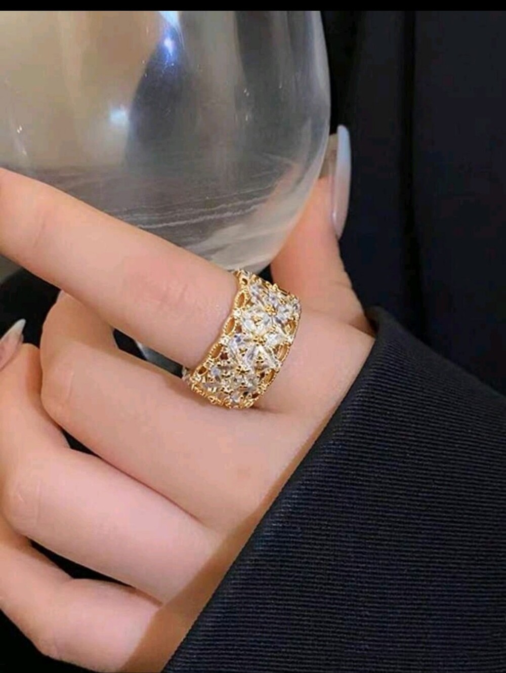 BRAND NEW ** Gold Crystal Cluster Fashion Cuff Ring